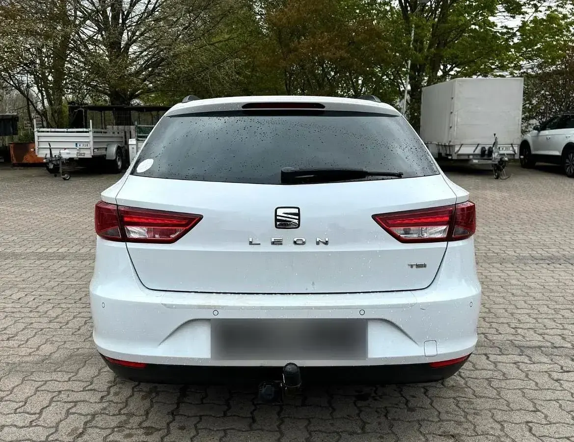 Usado Seat Leon 150 HP (110 kW) 2015 Branco Carrinha