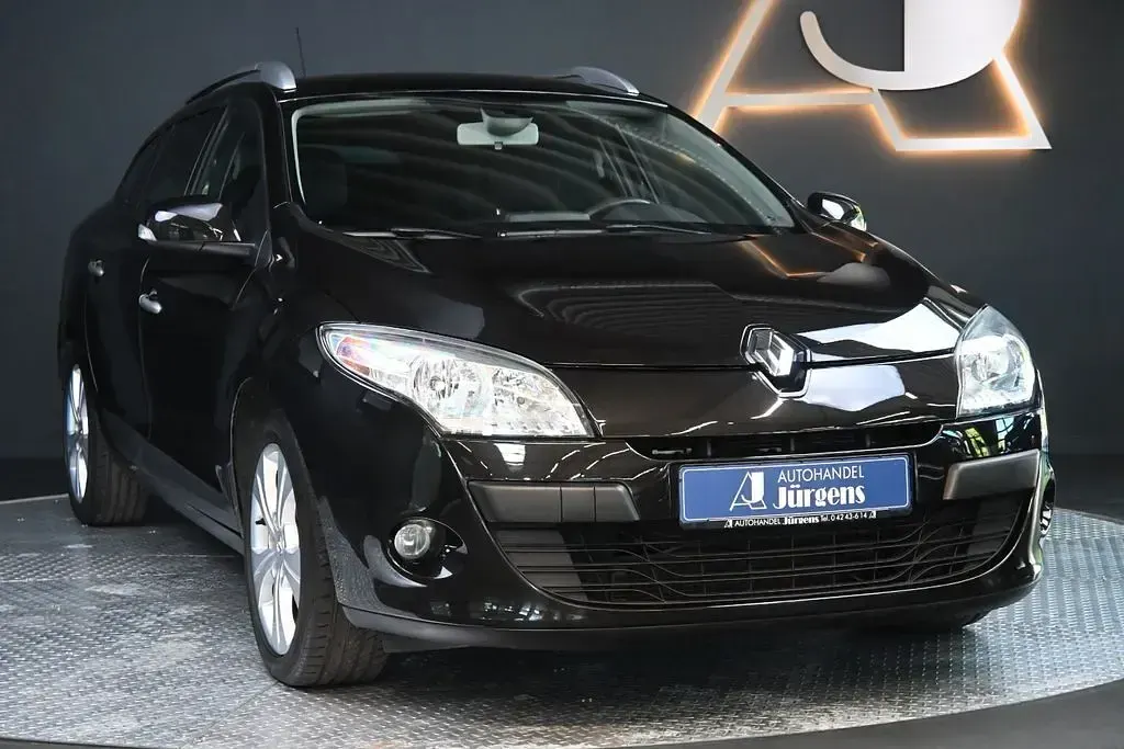 Brugt Renault Mégane III Dynamique 140 HK (102 kW) 2010 Sedan