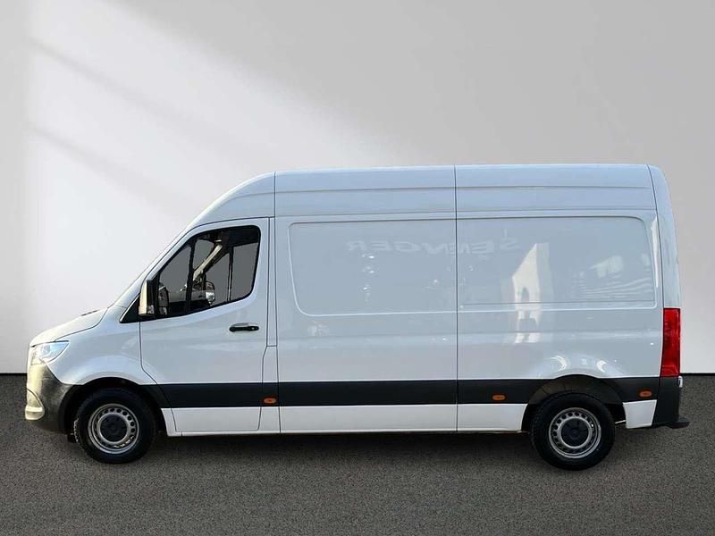 Gebraucht Mercedes Sprinter 143 PS (105 kW) 2021 Arktikweiß Van
