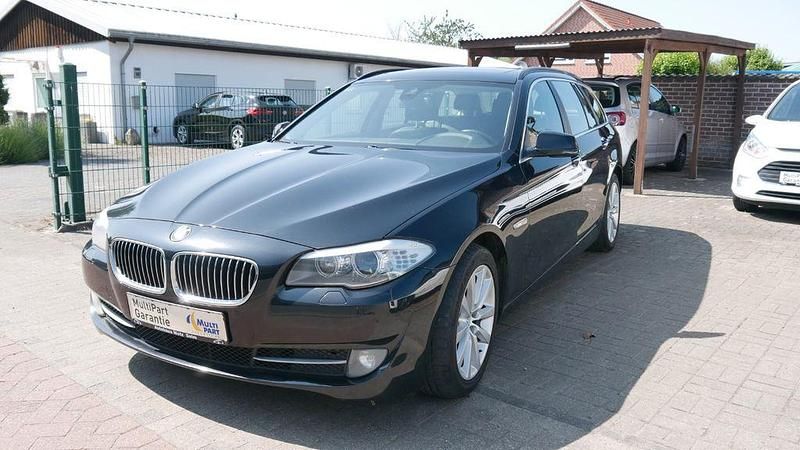 Gebraucht BMW 520 Comfort Edition 184 PS (135 kW) 2013 Schwarz Kombi