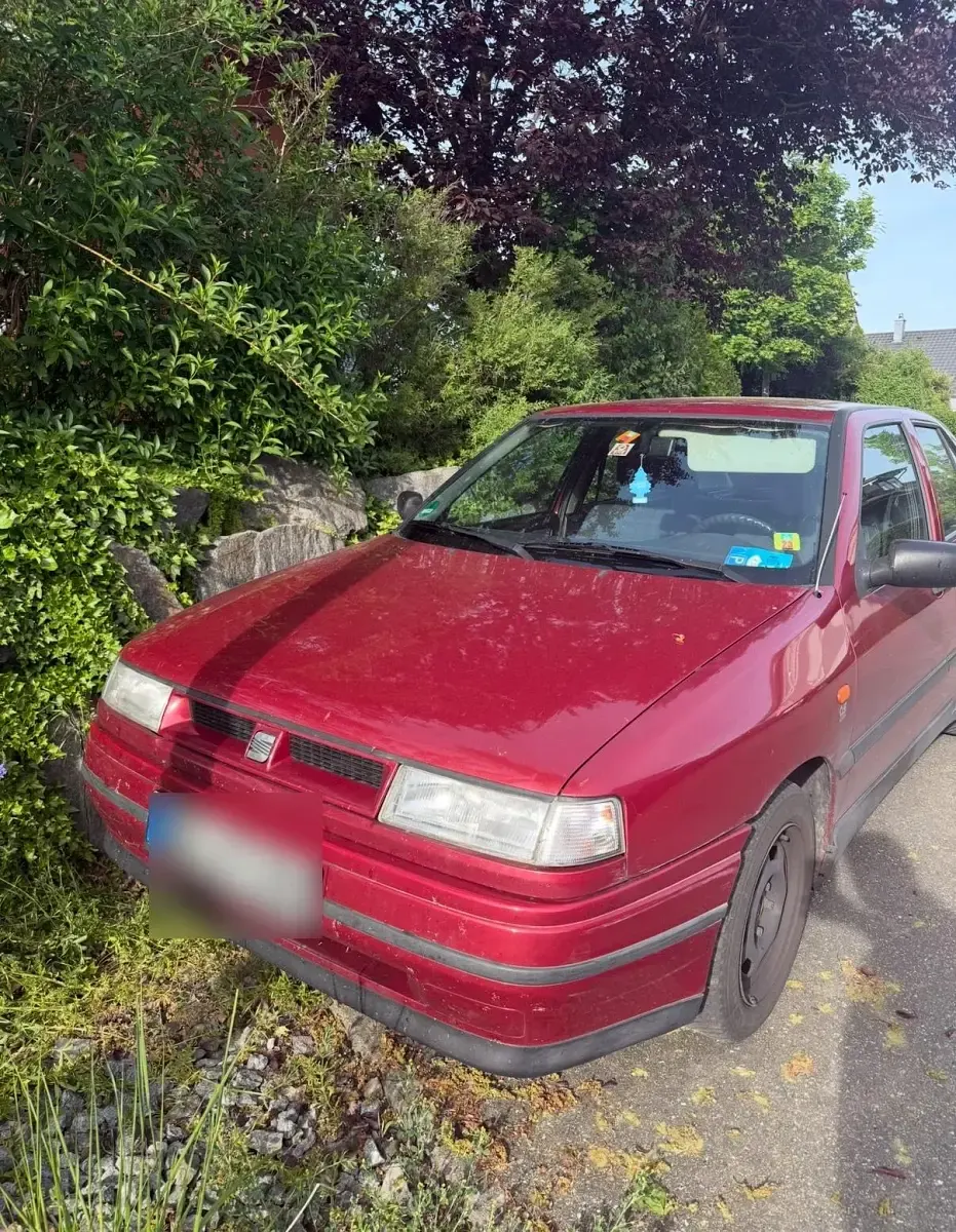 Gebraucht Seat Toledo 75 PS (55 kW) 1995 Rot Limousine