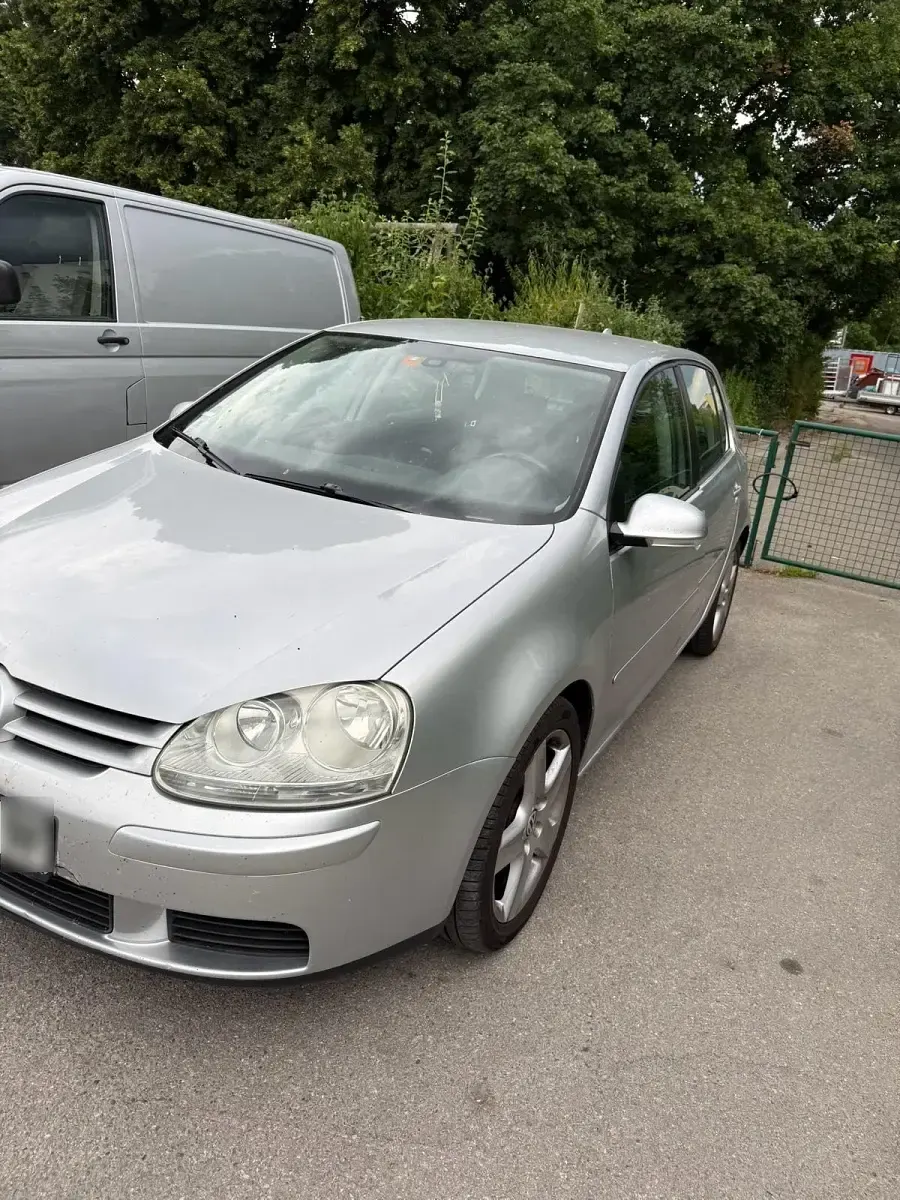 Gebraucht VW Golf V Comfortline 140 PS (102 kW) 2007 Silber Limousine