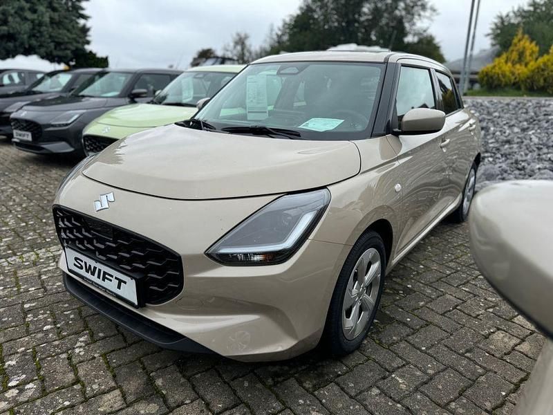 Beige Neu 2025 Suzuki Swift Comfort Kleinwagen | 17.450 € - Bild 1/4