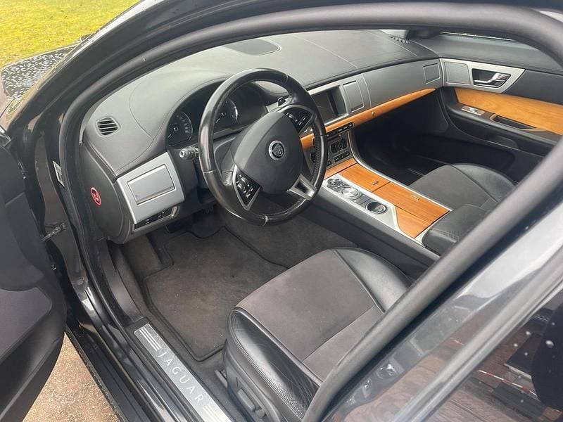 Gebraucht Jaguar XF 200 PS (147 kW) 2013 Grau Kombi