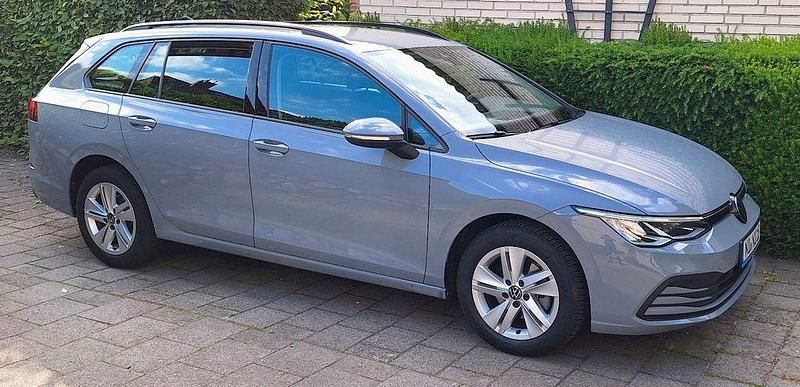 Gebraucht VW Golf VIII Active 110 PS (80 kW) 2022 Grau Kombi