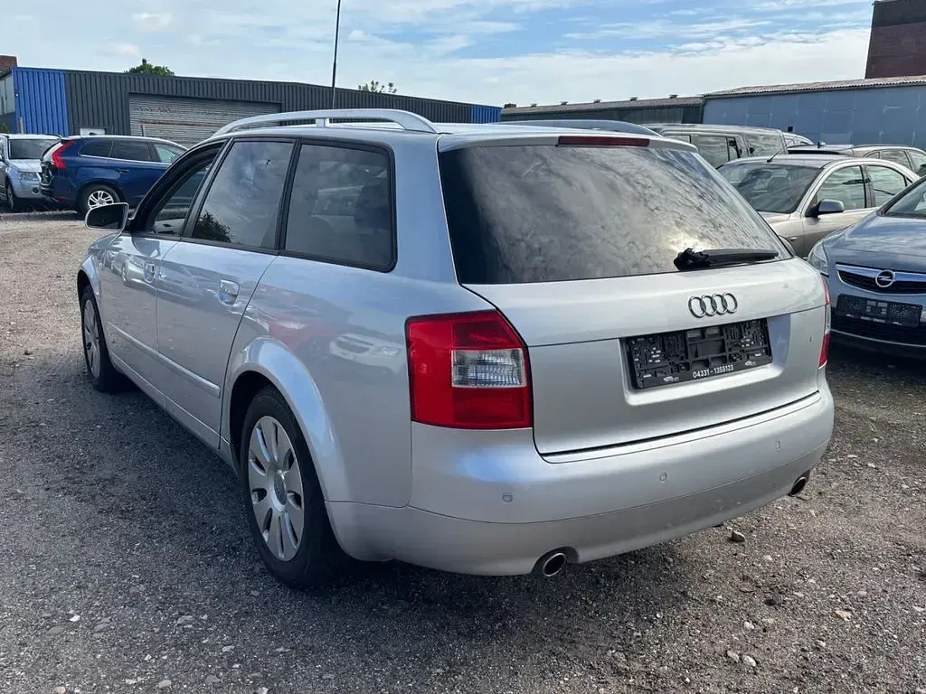 Gebraucht Audi A4 170 PS (125 kW) 2004 Silber Limousine