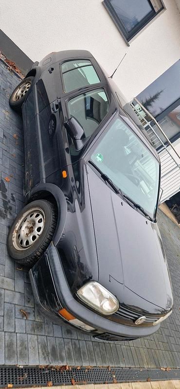 Gebraucht VW Golf III 75 PS (55 kW) 1995 Schwarz Kleinwagen