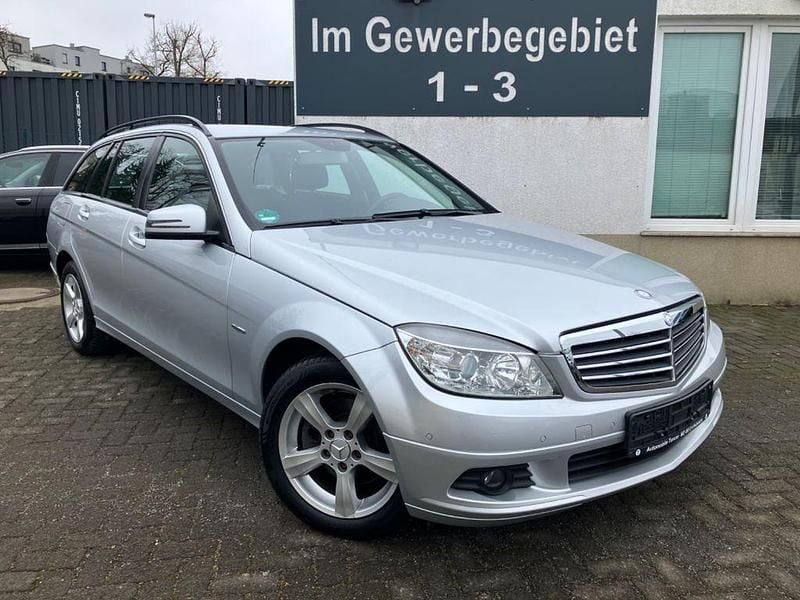 Gebraucht Mercedes C220 170 PS (125 kW) 2011 Silber Limousine