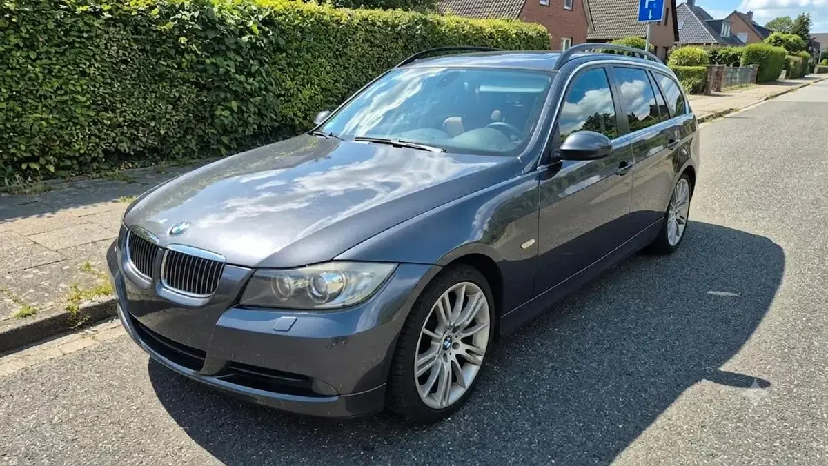 Gebraucht BMW 325 218 PS (160 kW) 2005 Kombi