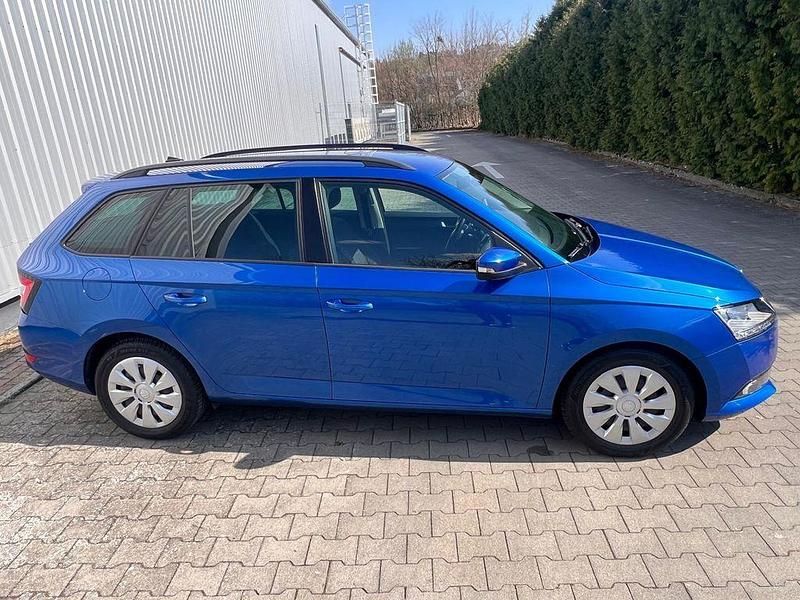 Gebraucht Skoda Fabia 95 PS (69 kW) 2022 Blau Kleinwagen