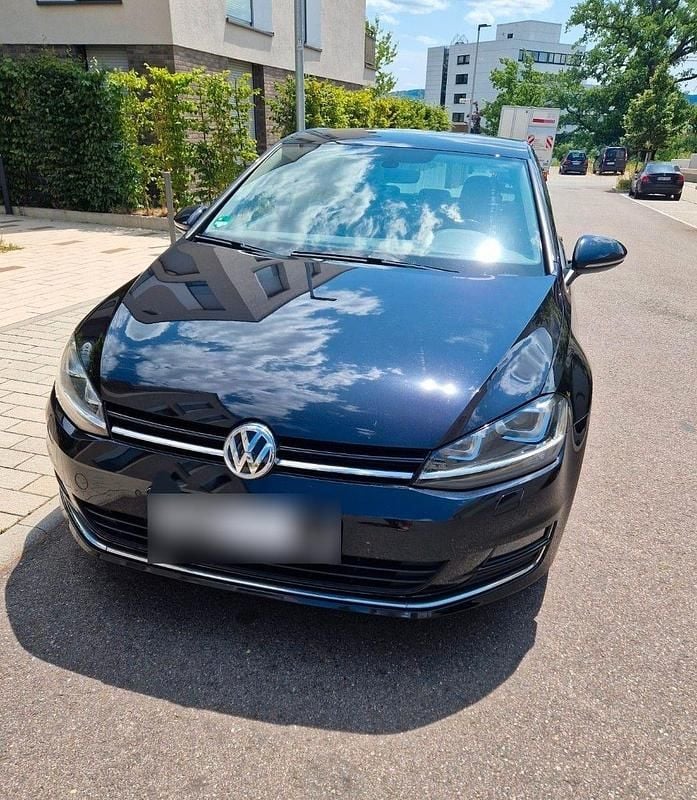 Gebraucht VW Golf VII Highline 125 PS (91 kW) 2017 Schwarz Limousine