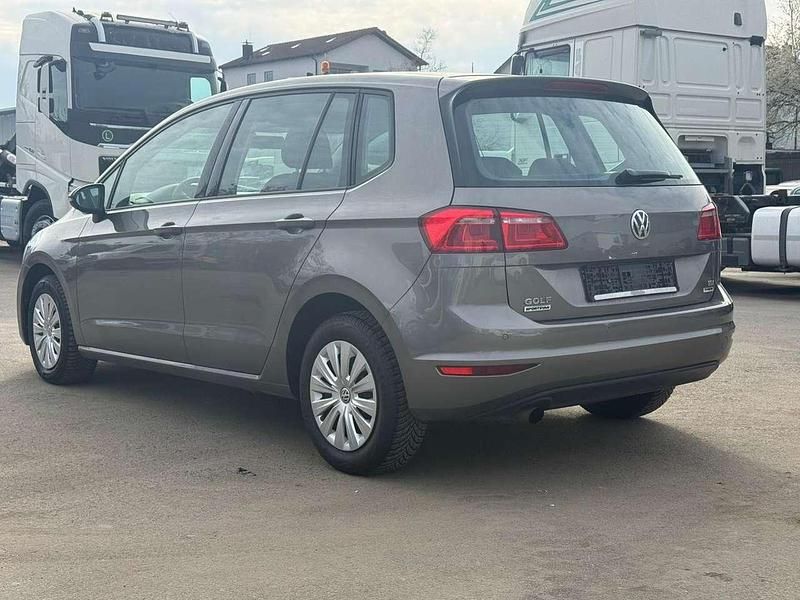 Gebraucht VW Golf Sportsvan Trendline 110 PS (80 kW) 2015 Limestone grey metallic Van / Kleinbus
