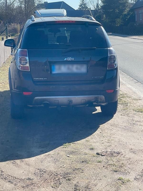 Gebraucht Chevrolet Captiva 163 PS (119 kW) 2012 Schwarz SUV