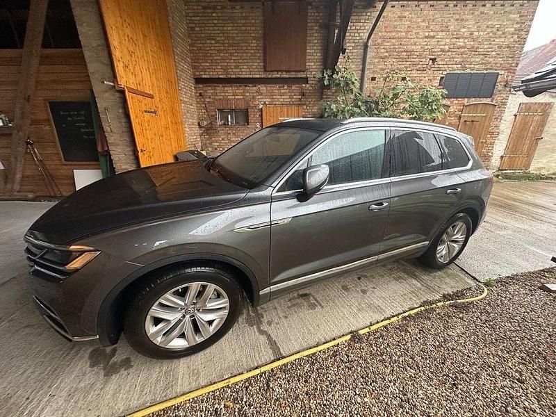 Gebraucht VW Touareg 421 PS (309 kW) 2019 Grau SUV