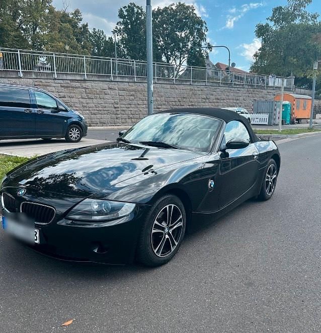 Gebraucht BMW Z4 150 PS (110 kW) 2005 Schwarz Cabrio