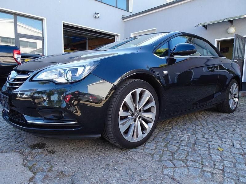 Schwarz Gebraucht 2014 Opel Cascada Innovation Cabrio | 7.950 € (Teuer) - Bild 1/4