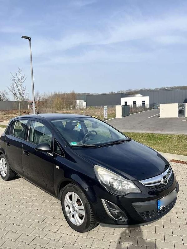 Gebraucht Opel Corsa Innovation 101 PS (74 kW) 2013 Schwarz Kleinwagen