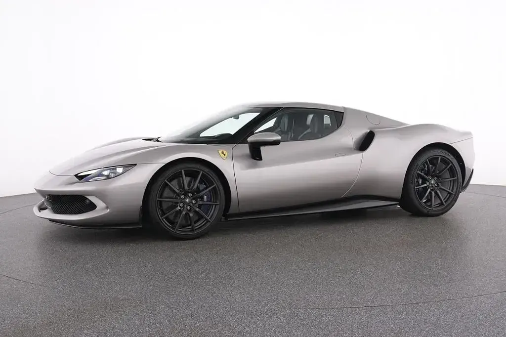 Gebraucht Ferrari 296 829 PS (609 kW) 2023 Silber
