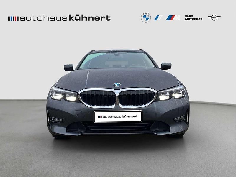 Gebraucht BMW 320 Advantage 190 PS (139 kW) 2022 Mineralgrau metallic Kombi