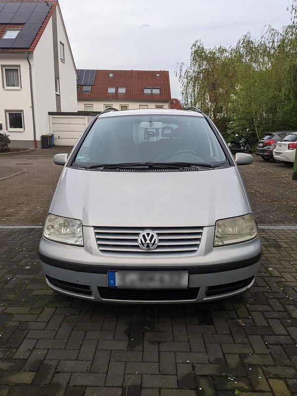 Silber Gebraucht 2003 VW Sharan Van / Kleinbus | 900 € (Guter Preis) - Bild 1/4