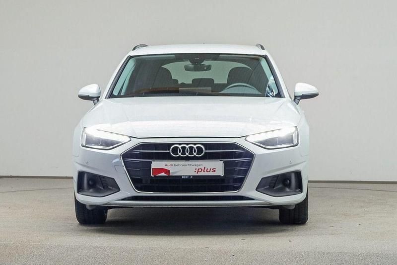 Gebraucht Audi A4 Sport 163 PS (119 kW) 2023 Gletscherweiß metallic (metallic) Kombi