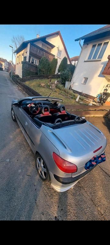 Gebraucht Peugeot 206 CC 131 PS (96 kW) 2003 Grau Cabrio