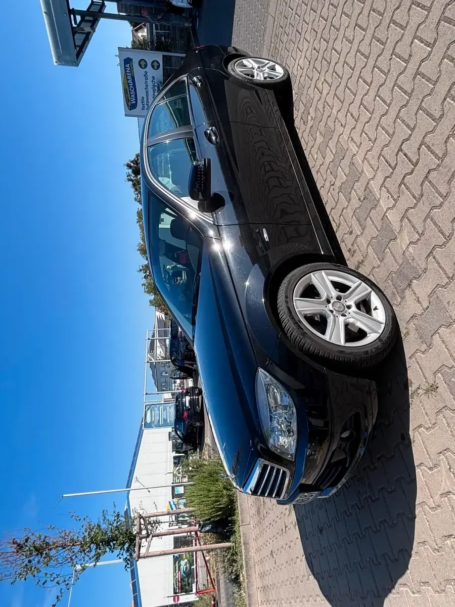 Gebraucht Mercedes C200 184 PS (135 kW) 2010 Schwarz Limousine