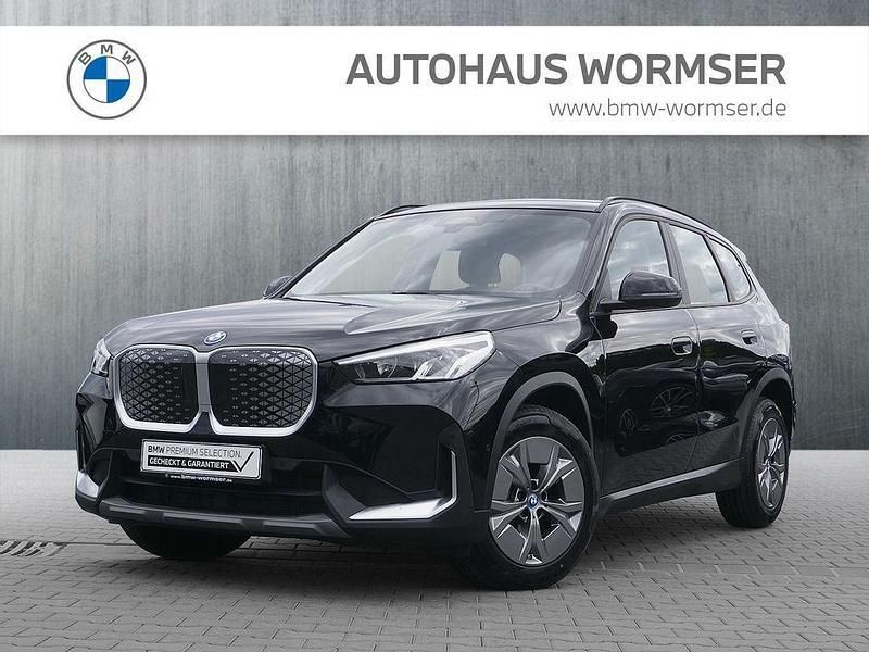 Schwarz Gebraucht 2024 BMW iX1 SUV | 36.990 € (Superpreis) - Bild 1/4