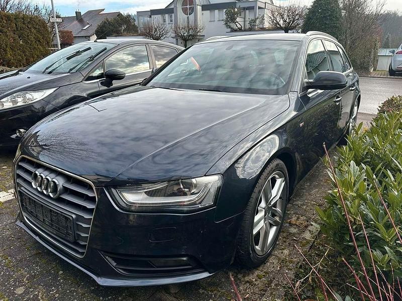 Gebraucht Audi A4 S-Line 204 PS (150 kW) 2013 Blau Kombi
