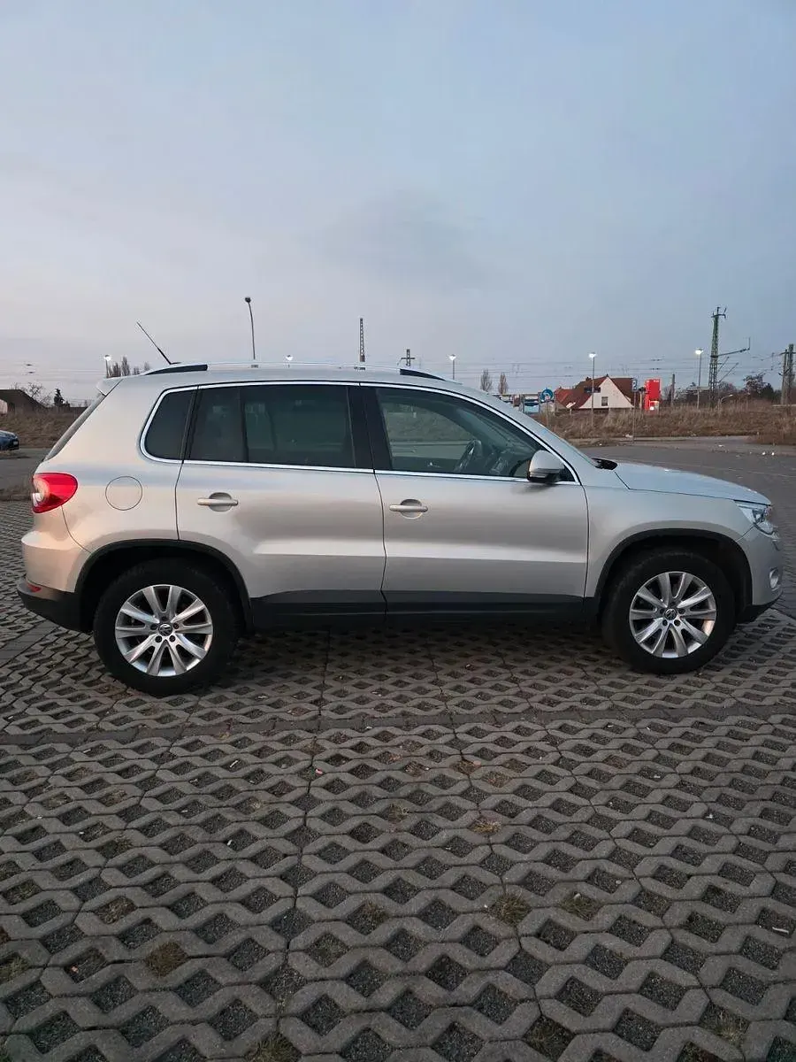 Gebraucht VW Tiguan Sport 170 PS (125 kW) 2009 Silber SUV