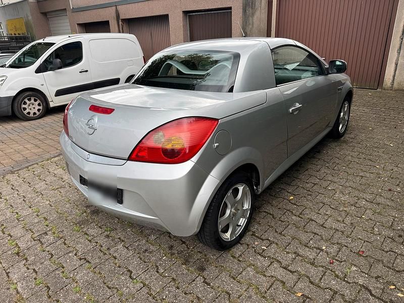 Silber Gebraucht 2007 Opel Tigra Cabrio | 1.200 € (Guter Preis) - Bild 1/4