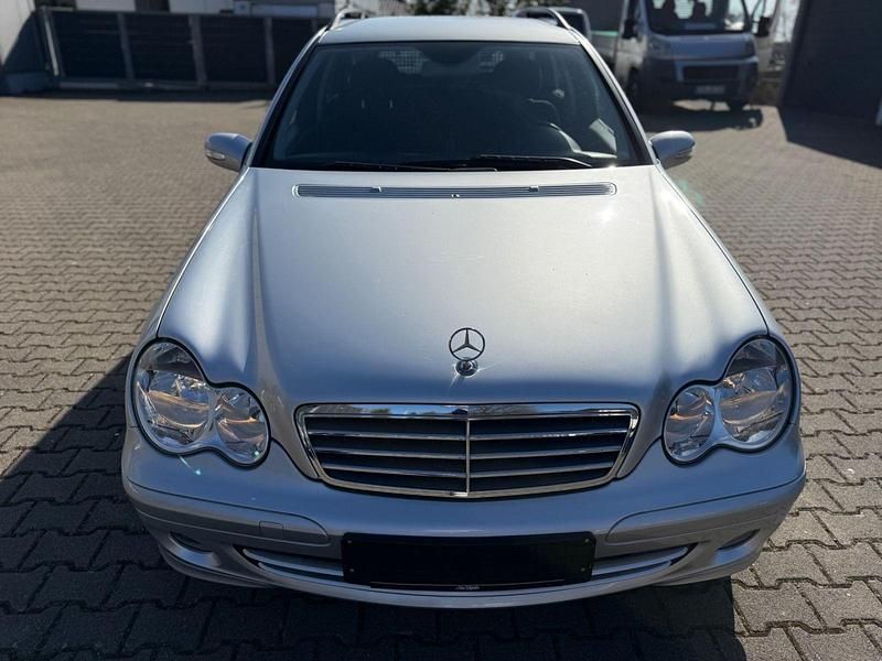 Gebraucht Mercedes C180 143 PS (105 kW) 2006 Silber Kombi