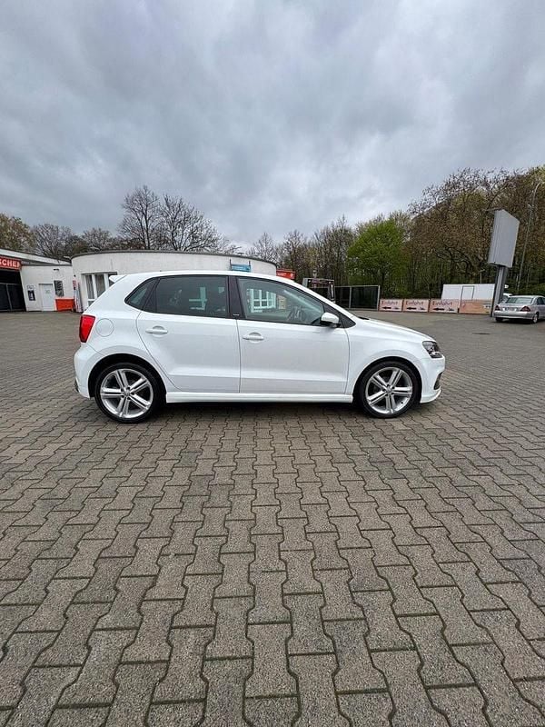 Gebraucht VW Polo R-line 90 PS (66 kW) 2017 Weiß Kleinwagen