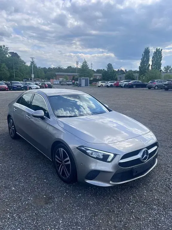 Gebraucht Mercedes A200 150 PS (110 kW) 2020 Silber Limousine