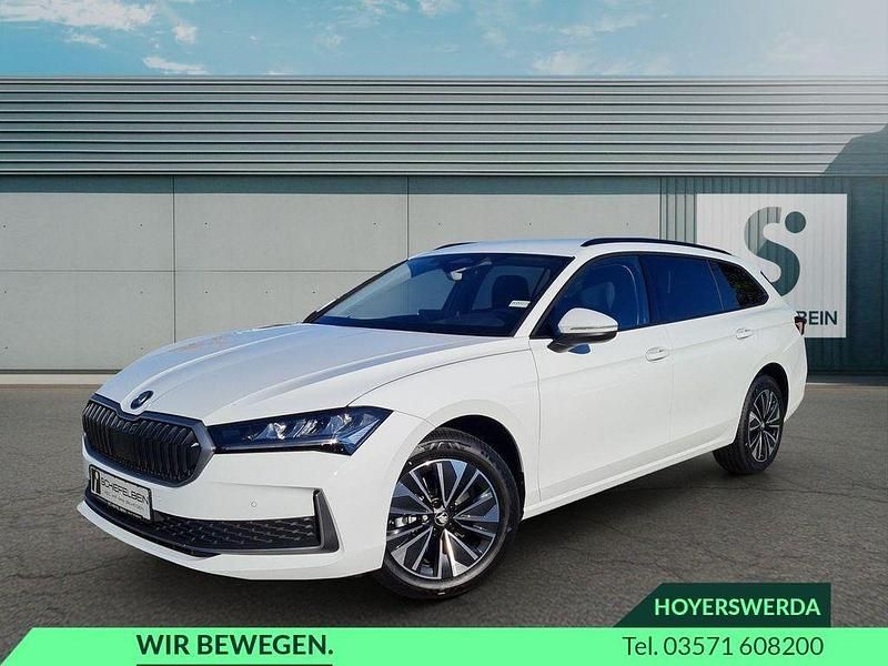 Purity weiss Neu 2025 Skoda Superb Selection Kombi | 47.320 € (Etwas zu teuer) - Bild 1/4