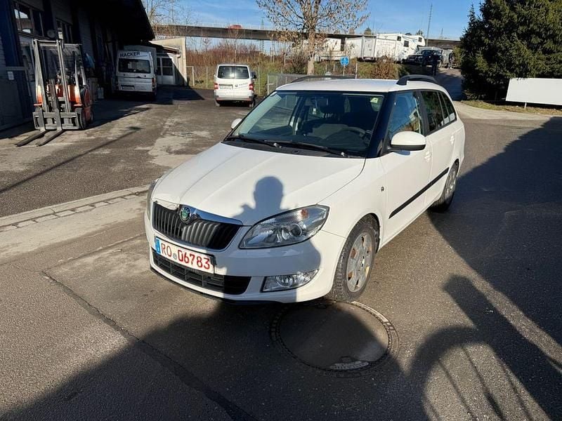 Gebraucht Skoda Fabia Ambition 86 PS (63 kW) 2013 Weiß Kombi