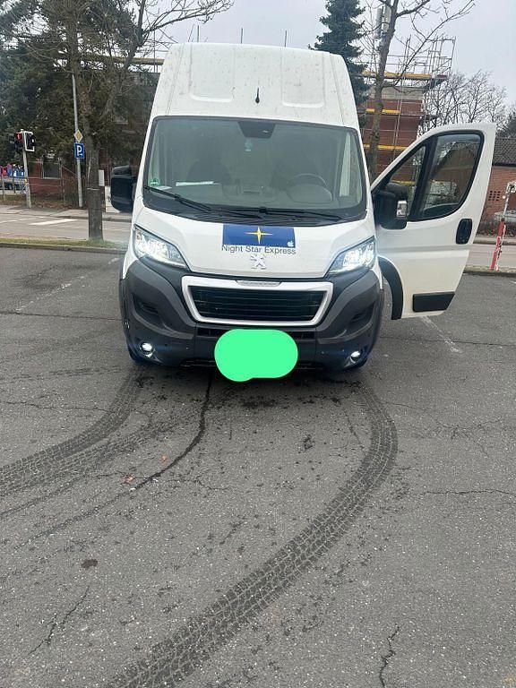 Gebraucht Peugeot Boxer 131 PS (96 kW) 2017 Weiß Van