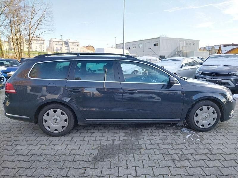 Gebraucht VW Passat Comfortline 140 PS (102 kW) 2014 Grau Kombi