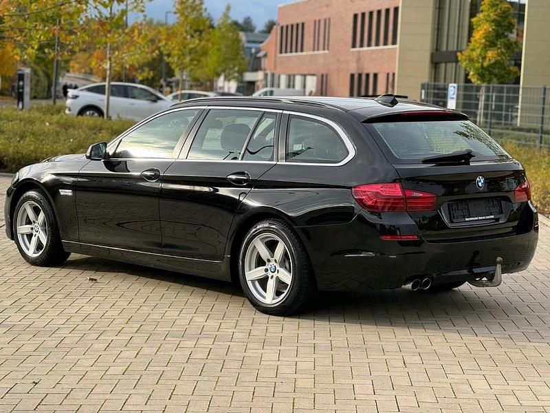 Schwarz Gebraucht 2015 BMW 520 Kombi | 10.999 € (Fairer Preis) - Bild 1/4