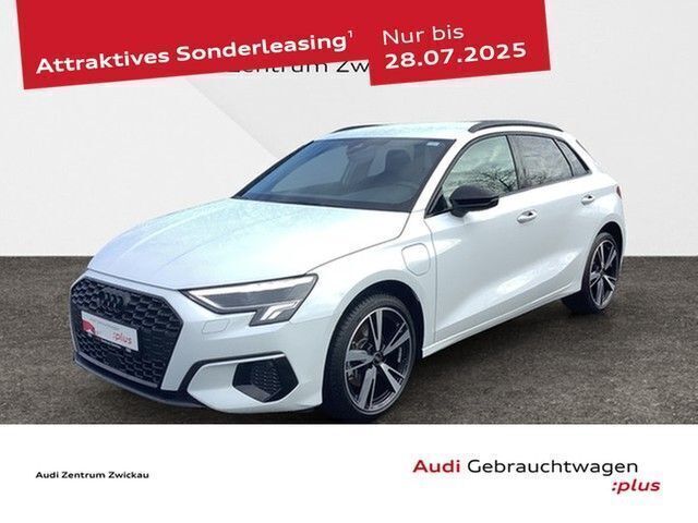 Weiß Gebraucht 2024 Audi A3 Sportback e-tron Advanced Limousine | 36.490 € - Bild 1/4