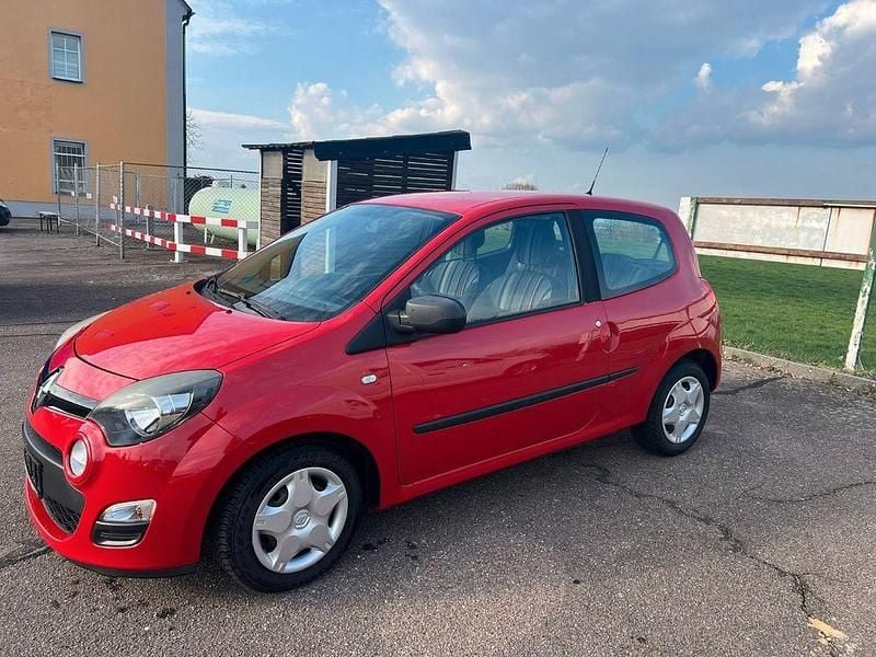 Gebraucht Renault Twingo Initiale Paris 75 PS (55 kW) 2013 Rot Kleinwagen