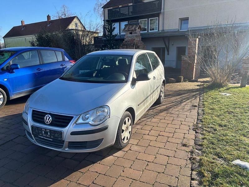 Silber Gebraucht 2005 VW Polo Trendline Kleinwagen | 790 € (Superpreis) - Bild 1/4