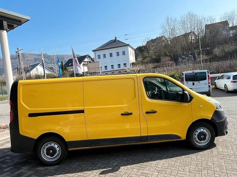 Gebraucht Renault Trafic 120 PS (88 kW) 2020 Van / Kleinbus