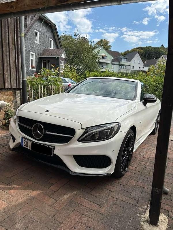 Gebraucht 2017 Mercedes C180 AMG Cabrio | 26.900 € (Fairer Preis) - Bild 1/4