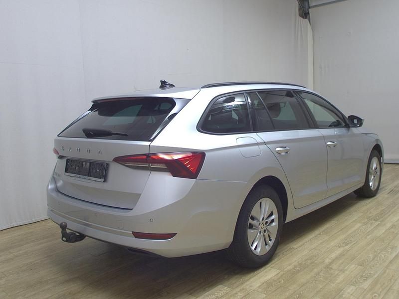 Gebraucht Skoda Octavia Ambition 116 PS (85 kW) 2021 Silber Kombi