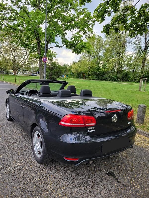 Usata VW Eos 122 CV (89 kW) 2013 Nero Cabrio