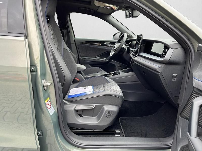 Gebraucht VW Tayron R-line 193 PS (141 kW) 2026 Cipressinogrün metallic (metallic) SUV