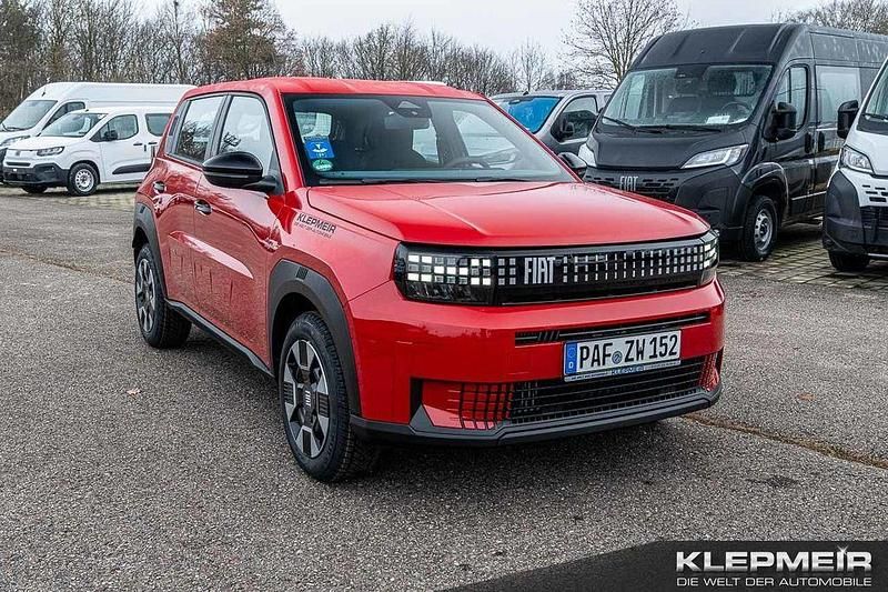 Neu Fiat Grande Panda Icon 101 PS (74 kW) 2026 Passione rot Kleinwagen