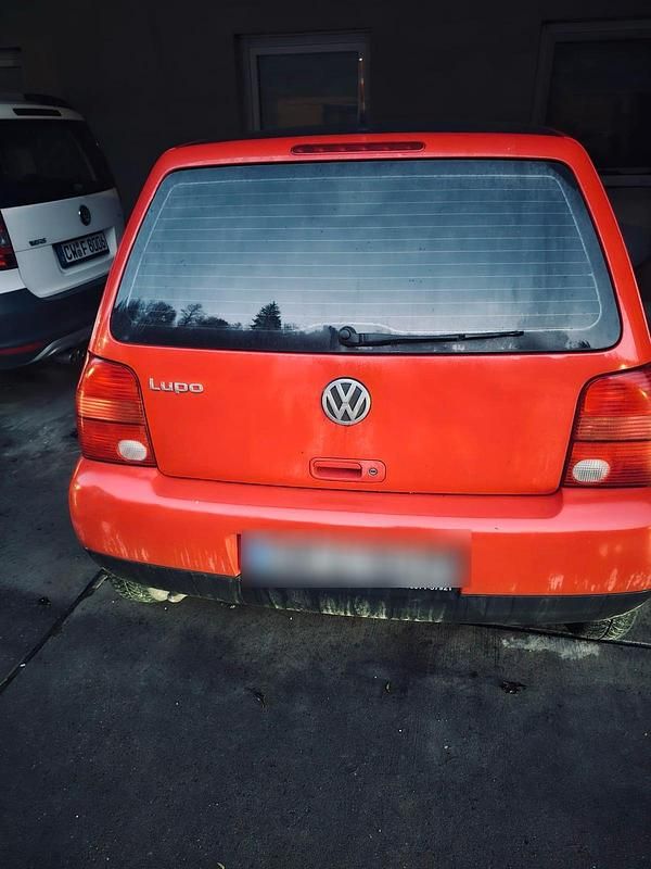 Gebraucht VW Lupo 50 PS (36 kW) 2001 Rot Kleinwagen
