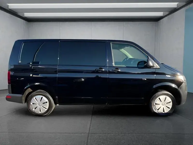 Gebraucht VW Transporter 110 PS (80 kW) 2022 Schwarz Van